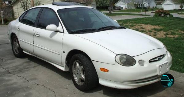 Ford Taurus (Late 1990s Model)